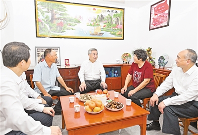 李希在山东调研时强调 深入落实新时代党的自我革命要求 进一步推动纪检监察工作高质量发
